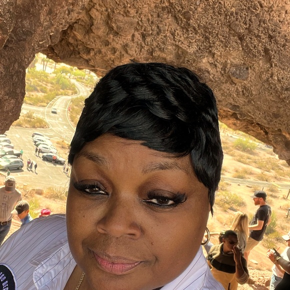 Meet your Posher, Dorothy - Picture 1 of 1